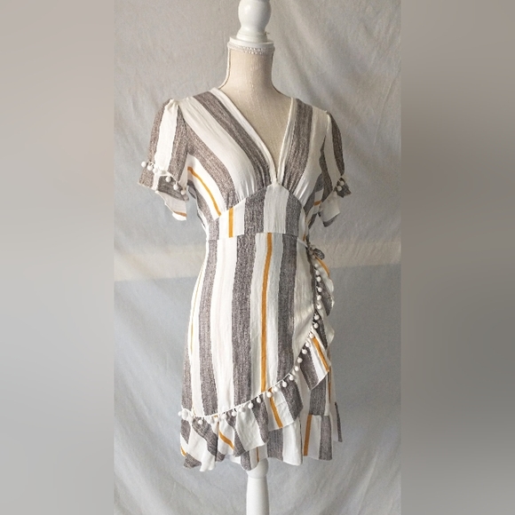 Simplee - Wrap Pom-pom Striped Dress - Super Cute! M - Picture 4 of 12